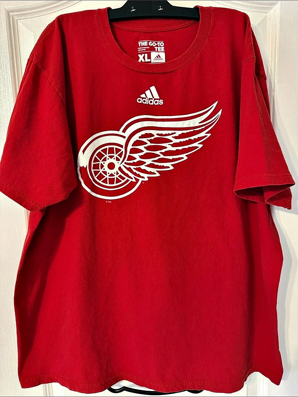 adidas Detroit Red Wings The Go-To Tee Graphic T-Shirt Red XL